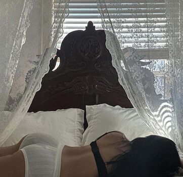 Victoria vonne 1 image