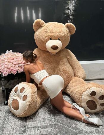 Victoriaasecretss 1 image