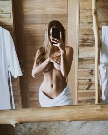 Viki odintcova image