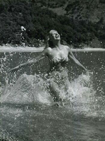 Vintage Starlets