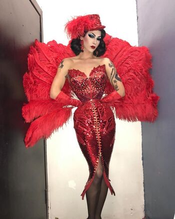 Violet chachki image