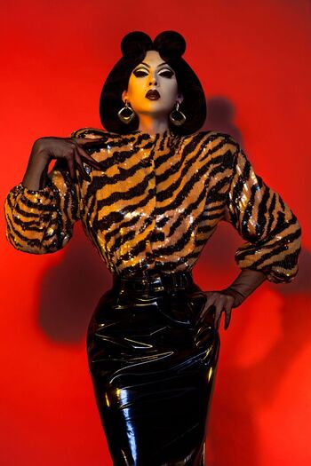 Violet chachki image