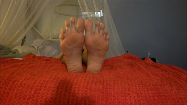 Violet s toes violet s perfect feet page 2 image