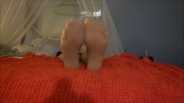 Violet s toes violet s perfect feet page 2 image