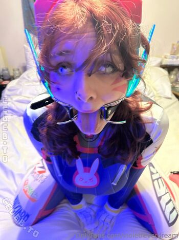 Violetfeverdream image