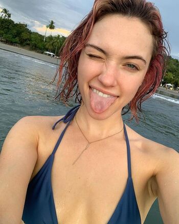 Violett beane image