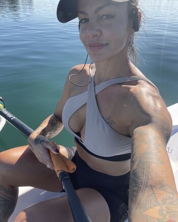 Vipbrazilianfitmasseuse image