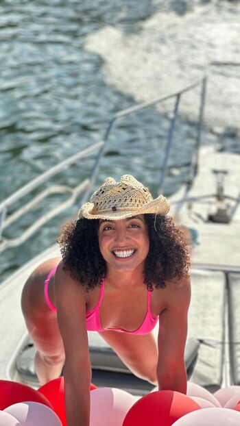 Vitoria albanese image