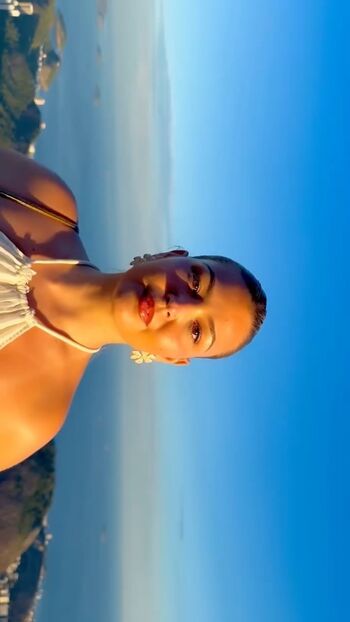 Vitoria almeida 1 image