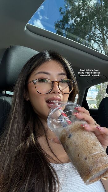 Vivian marie wong image