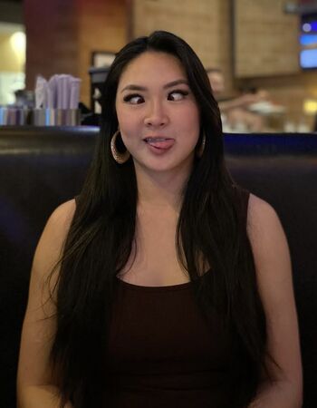 Vivian yu image
