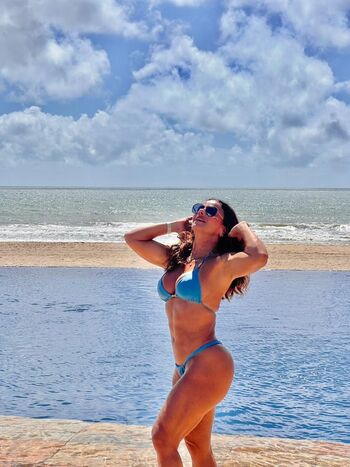 Viviane araujo page 2 image