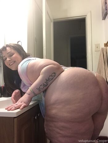 voluptuous_cooper
