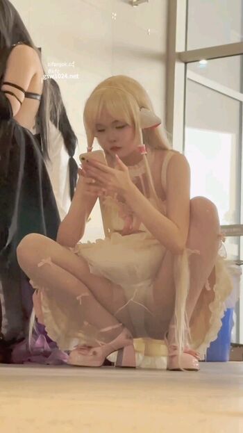 Voyeur asian pissing toilet amp upskirts only page 4 image