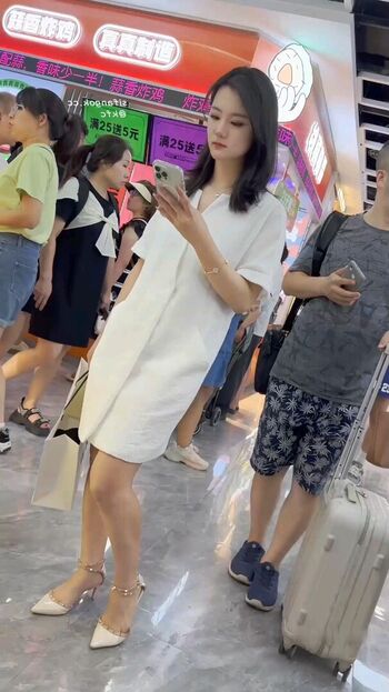 Voyeur Asian Pissing Toilet &Amp; Upskirts Only