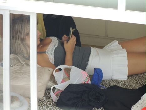 Voyeur vizinha image