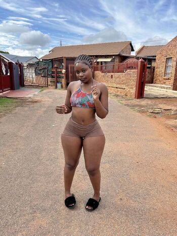 Vunene Taiwo Mabunda