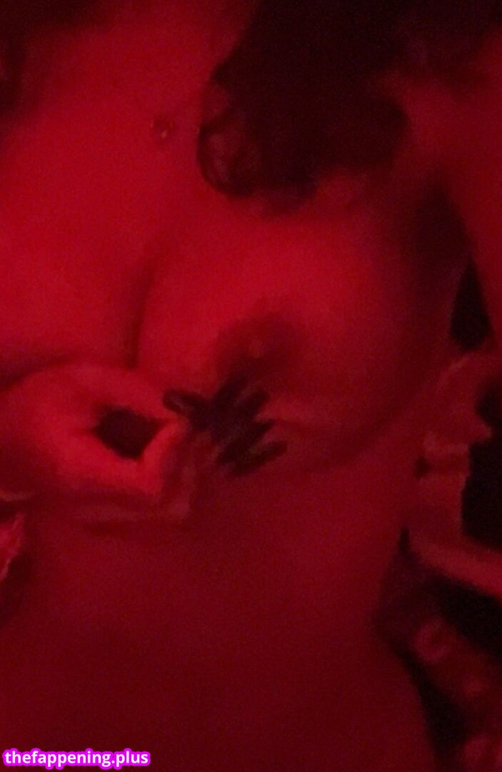 https: / vixzi / vveowx Nahá OnlyFans fotografie #19