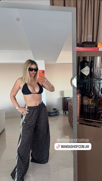 Wanda nara page 3 image