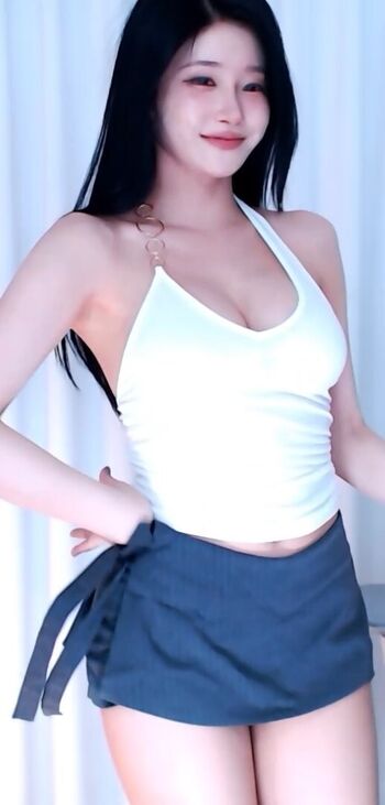 Wannabe33 page 4 image