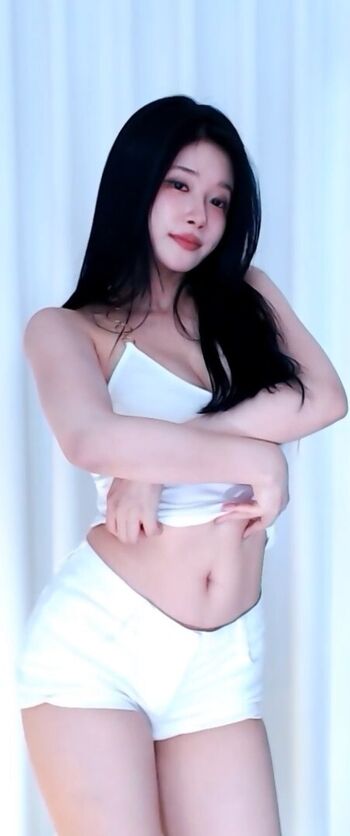 Wannabe33 page 4 image