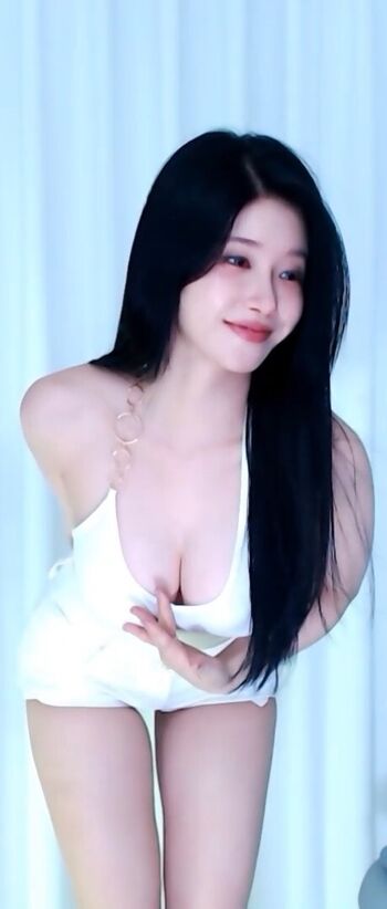 Wannabe33 page 4 image