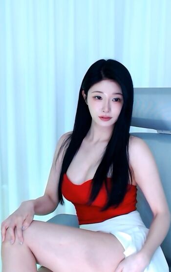 Wannabe33 page 3 image