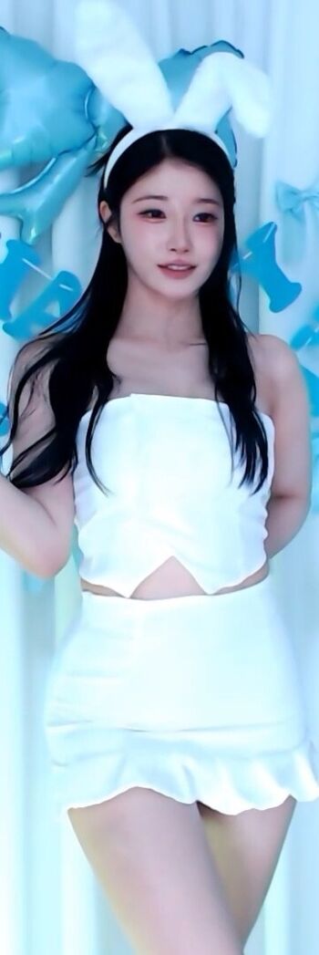 Wannabe33 page 2 image