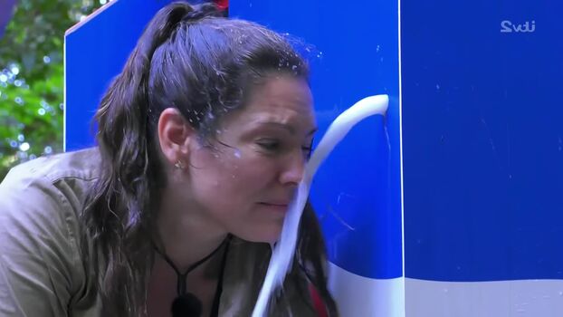 Weather ladies 1 image