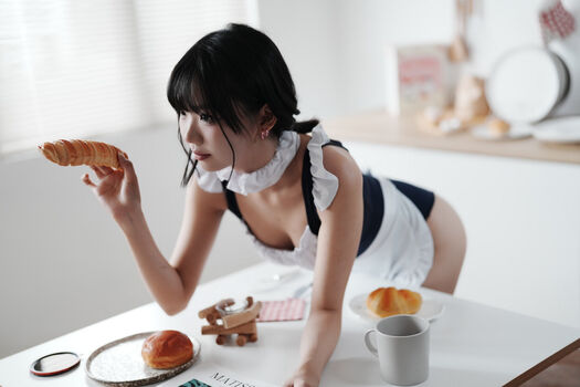 Weitinggg page 2 image