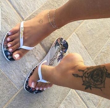 White toes image