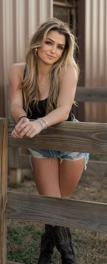 Whitney robbins 1 image