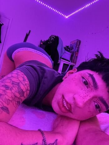 Whosrockii777 image