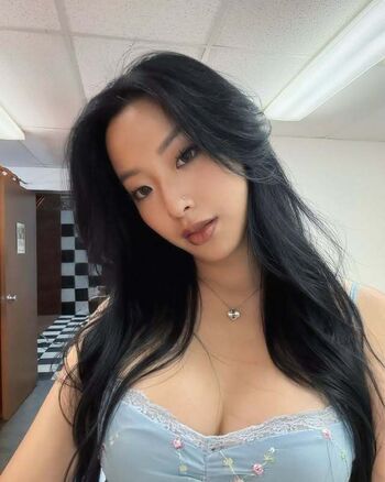 Winnie chang 1 image