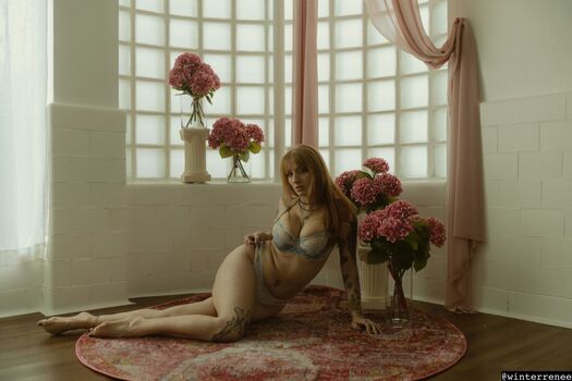 Winterrenee page 2 image