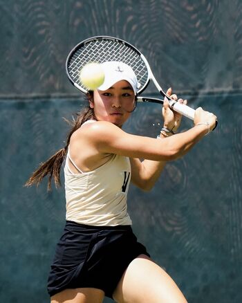 Woman college tennis image