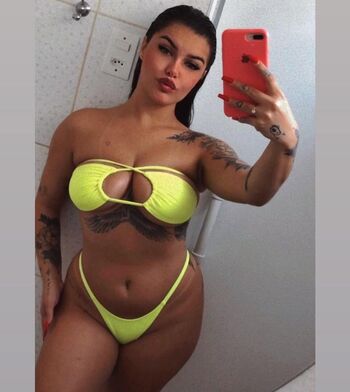 Women In Bikinis