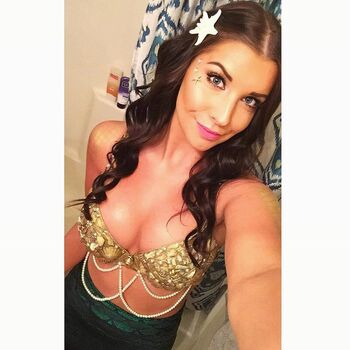 Women motorsports page 5 image