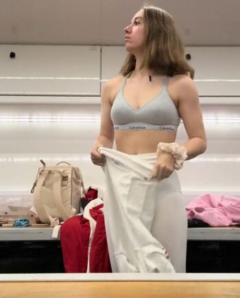 Women motorsports image