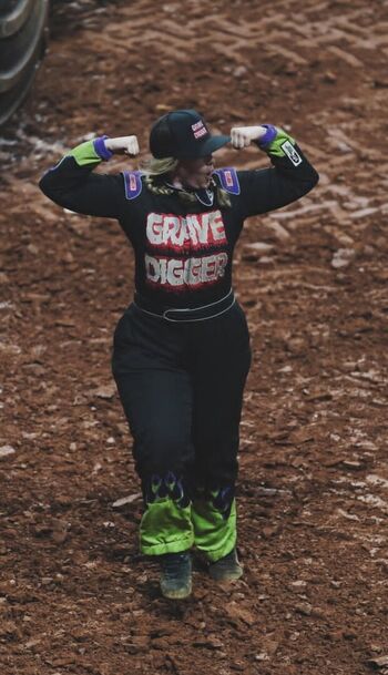 Women motorsports image