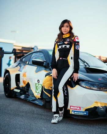 Women motorsports image