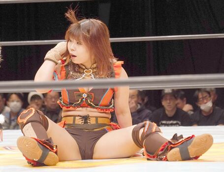 Womenjoshi page 6 image