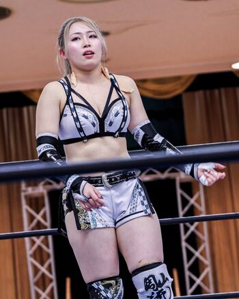 Womenjoshi page 2 image