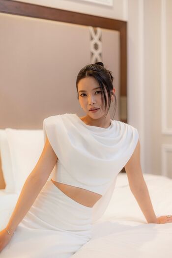 Womenk pop page 3 image
