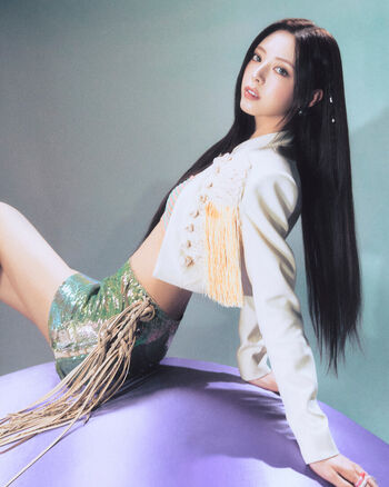 Womenk pop image