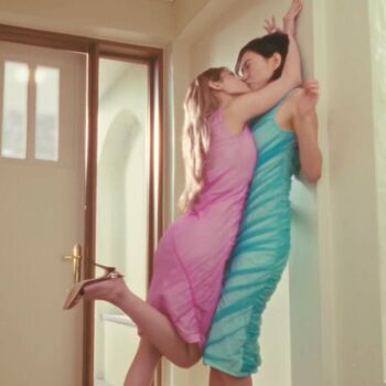 Womenk pop image