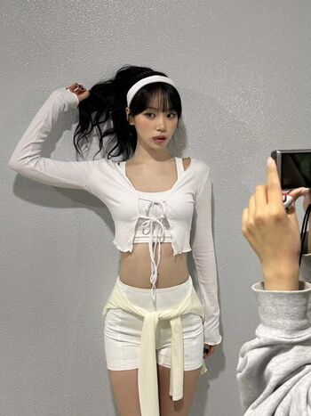 Womenk pop image