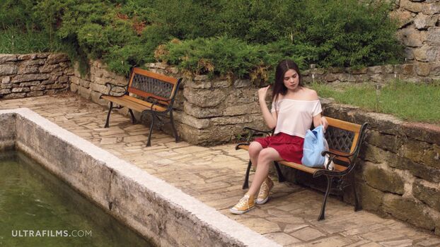 Wowgirls page 11 image