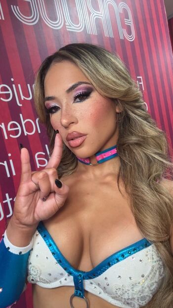 Wwe lola vice image