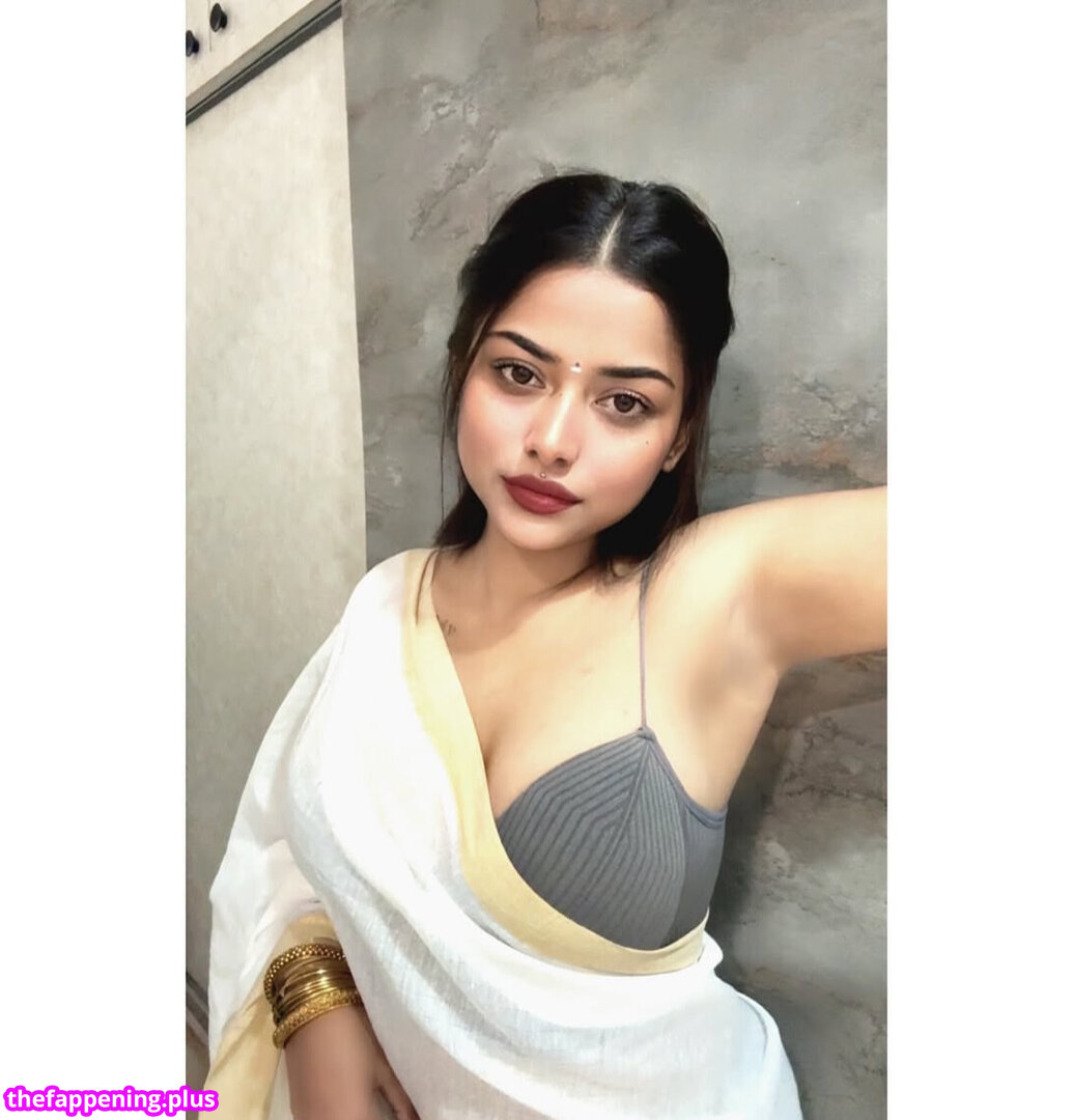 god.ess23 / wwildrosee Nahá OnlyFans fotografie #18